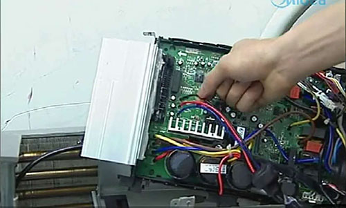 盐湖美的空调电话是多少